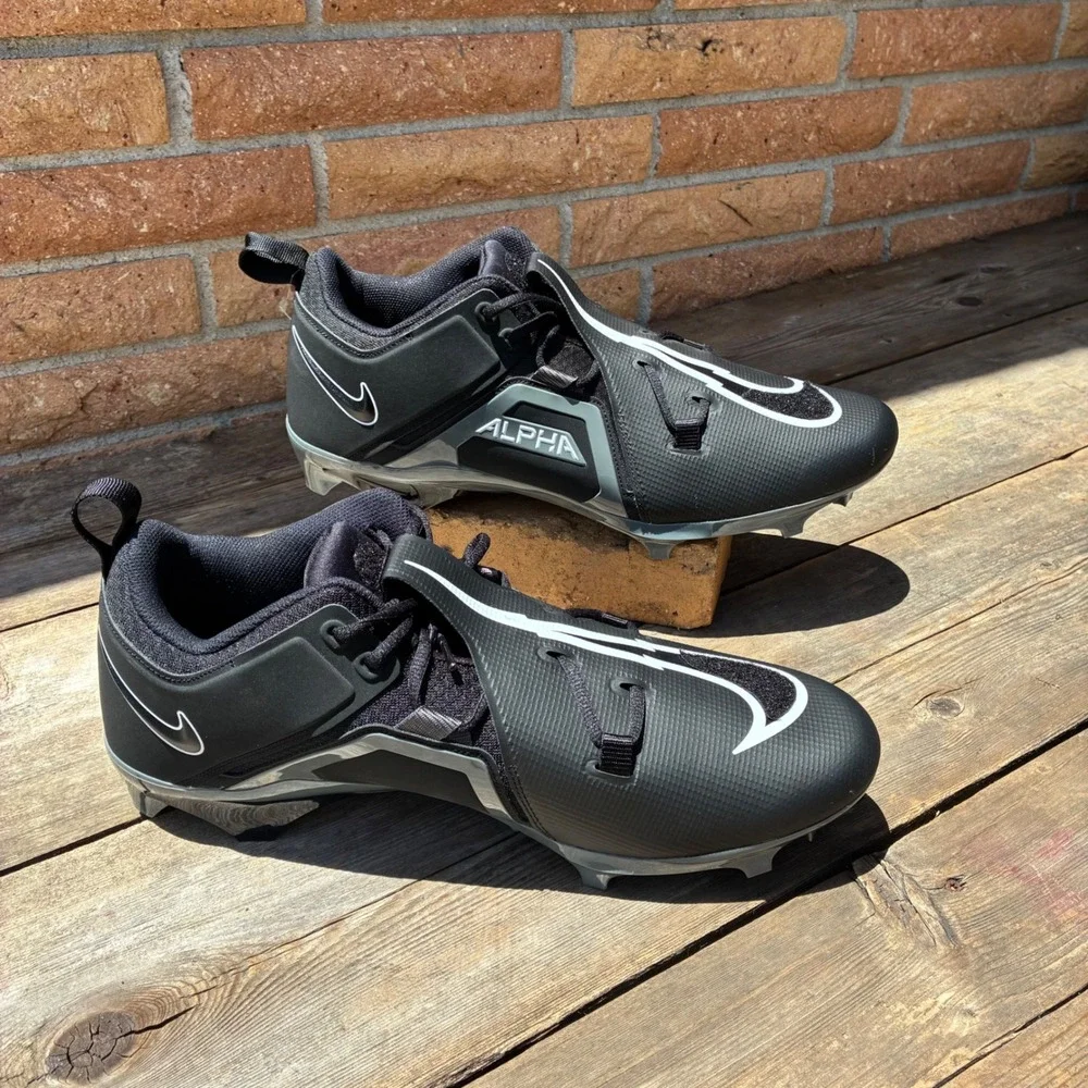Nike alpha menace